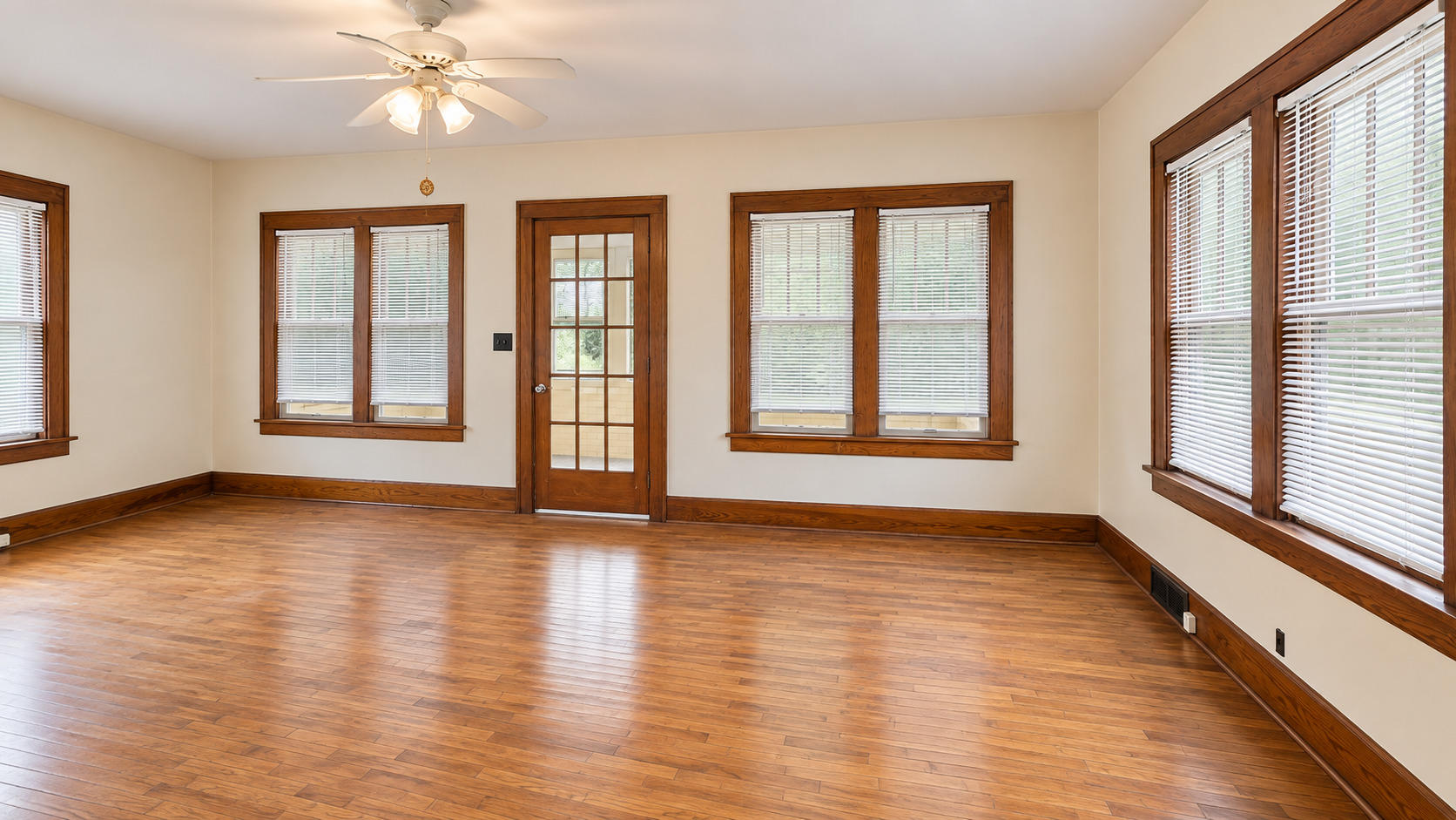 119 Elm Place Property Photo 6