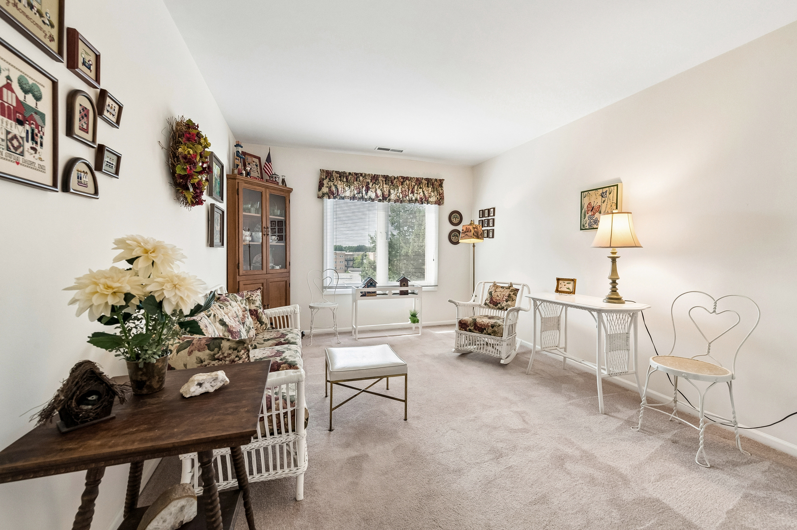 5200 Oakton Street 408 Property Photo 12
