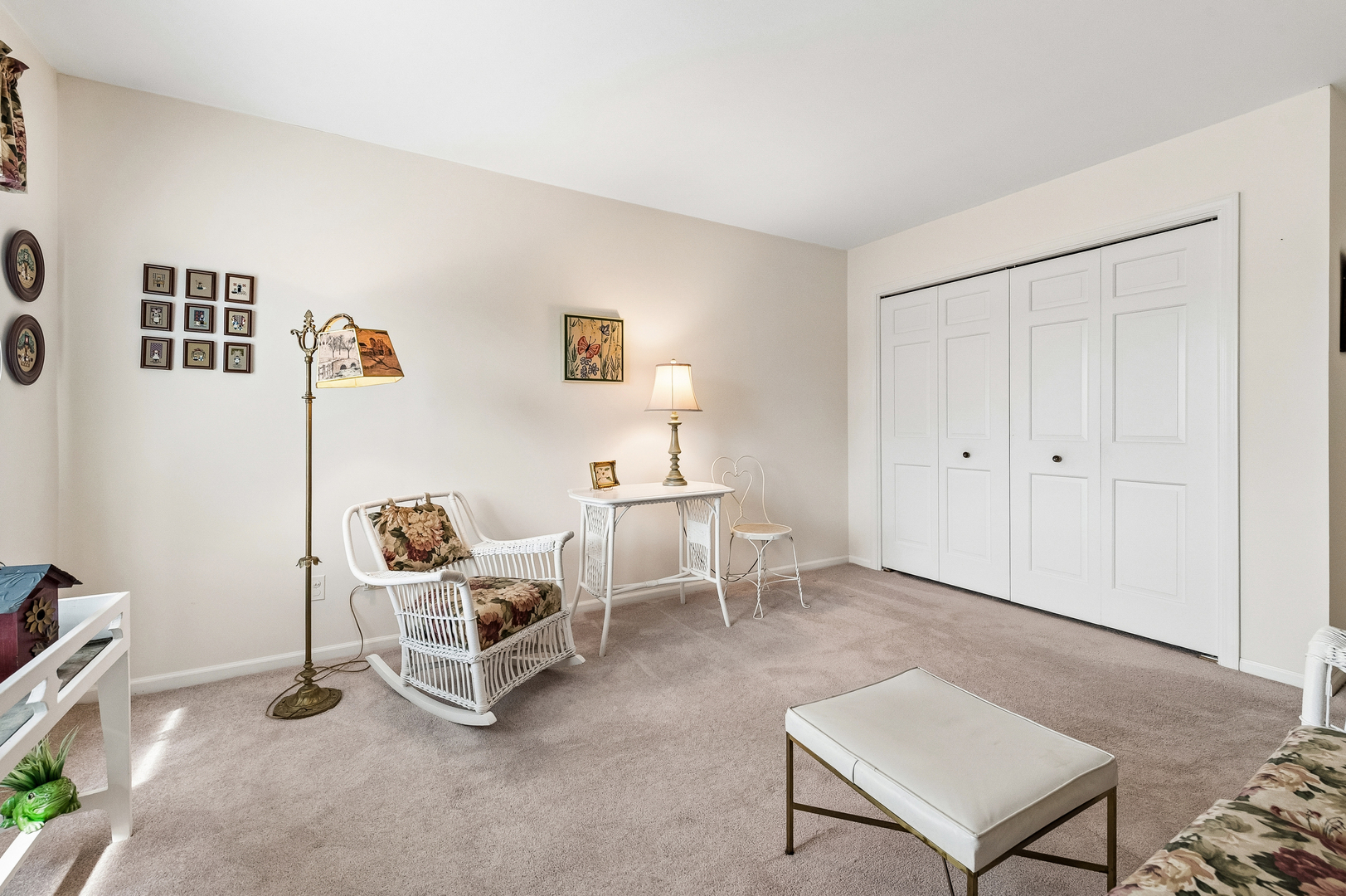 5200 Oakton Street 408 Property Photo 14