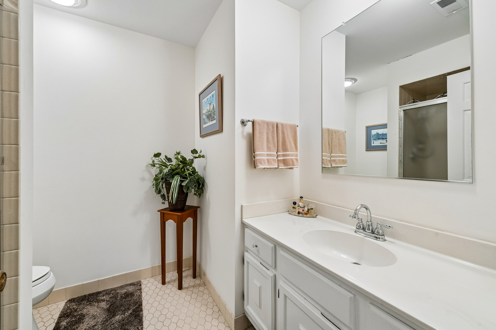 5200 Oakton Street 408 Property Photo 20