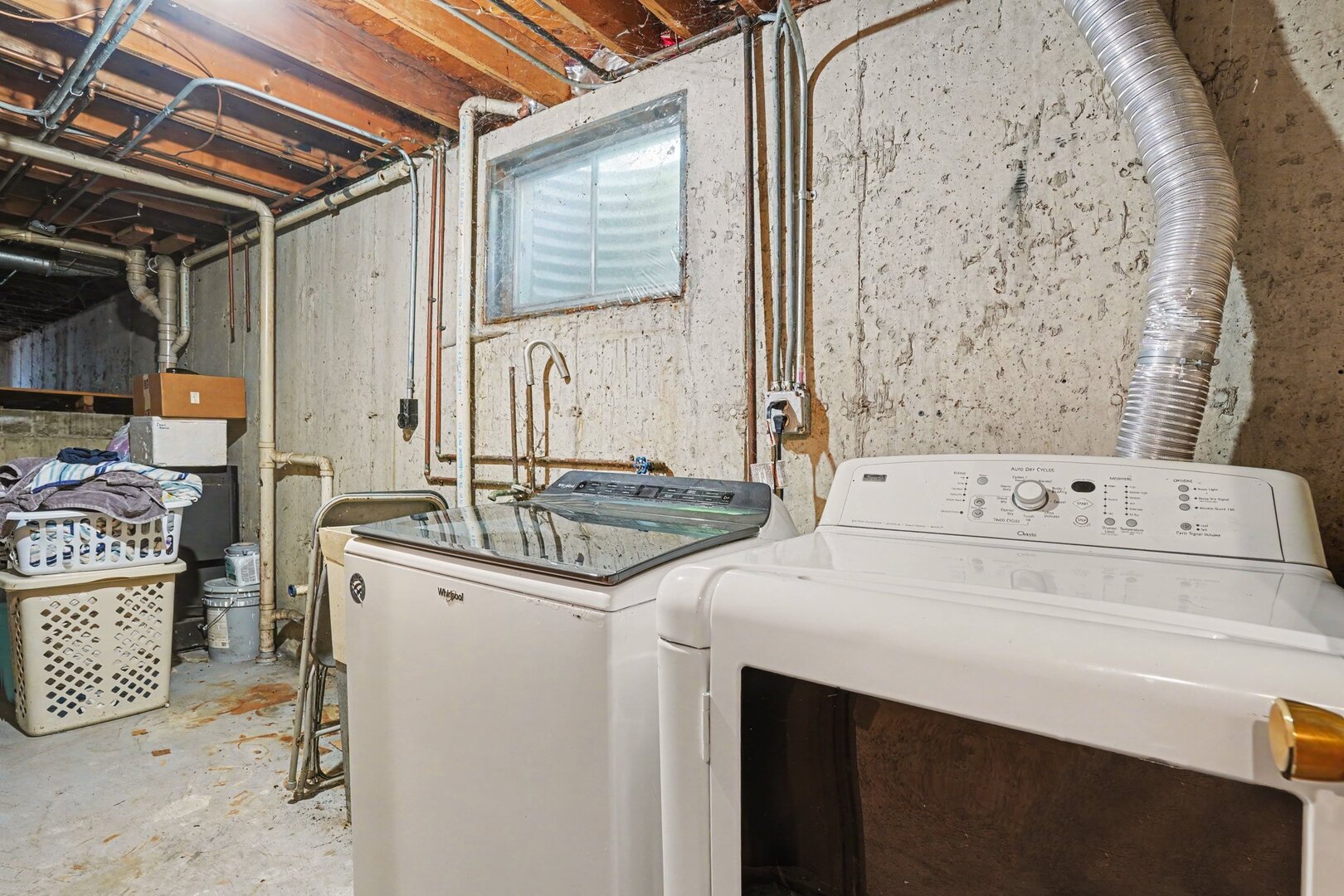 1055 Belle Plaine Avenue Property Photo 14