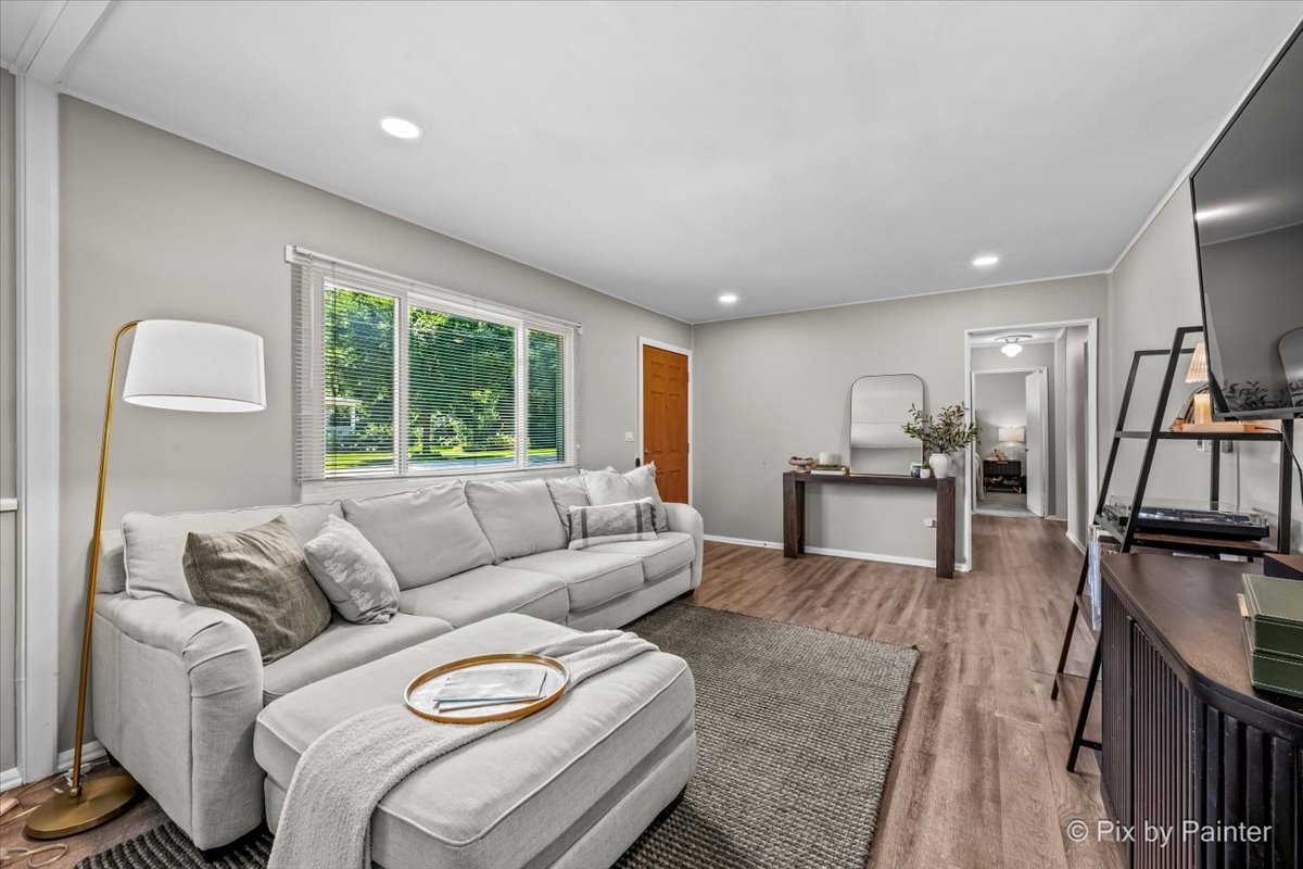 805 Dawes Avenue Property Photo 2