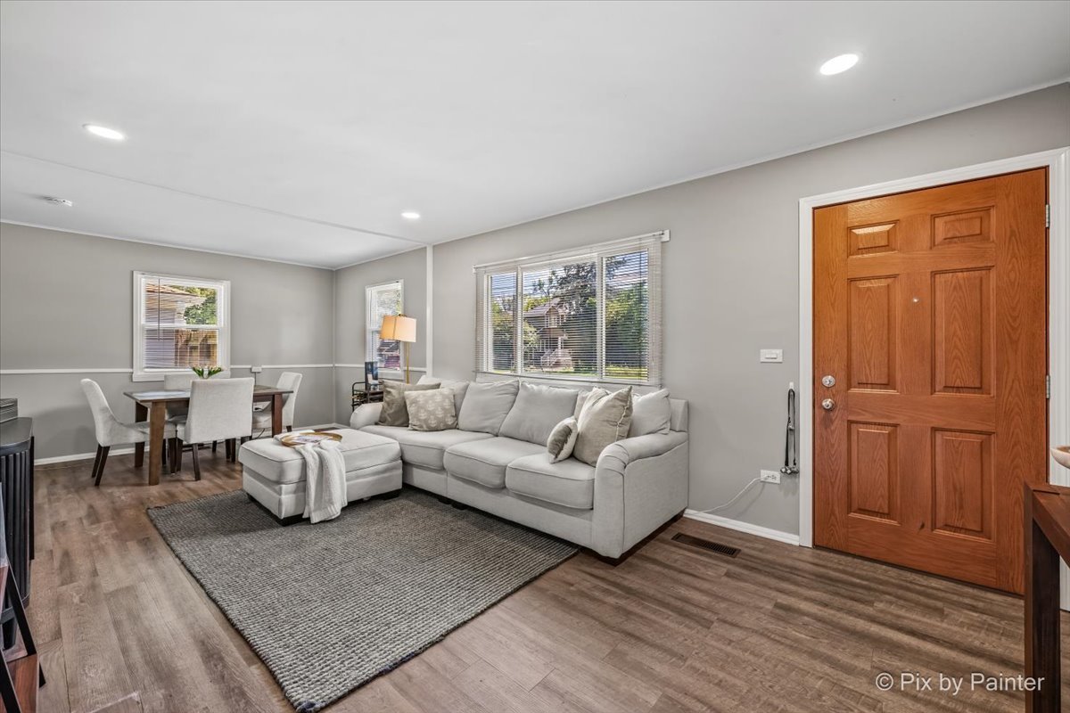 805 Dawes Avenue Property Photo 3