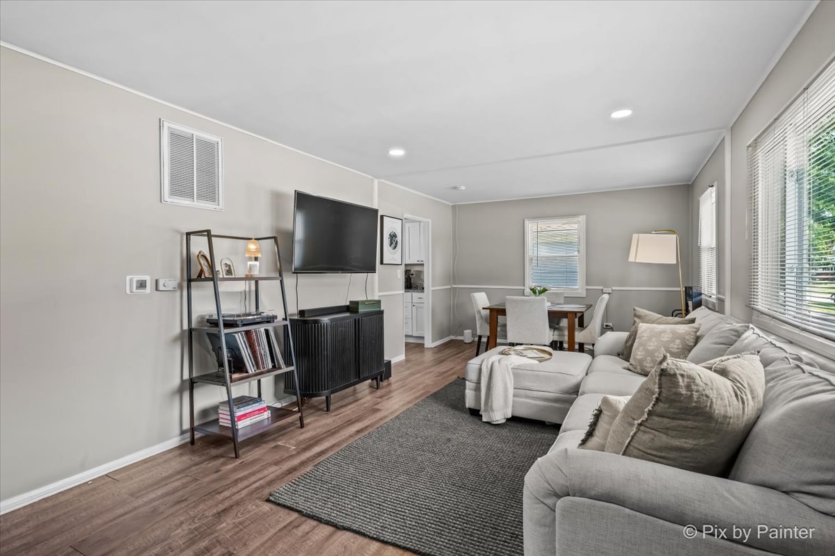 805 Dawes Avenue Property Photo 4