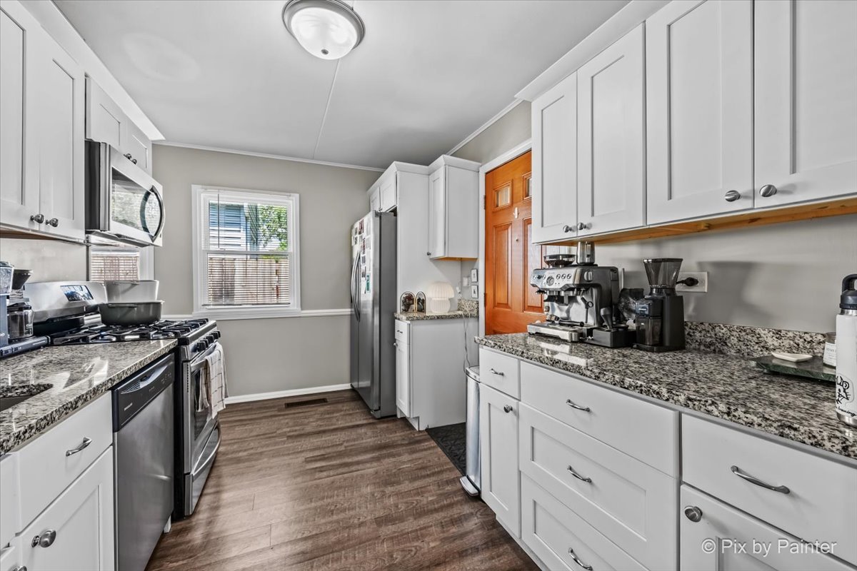 805 Dawes Avenue Property Photo 6