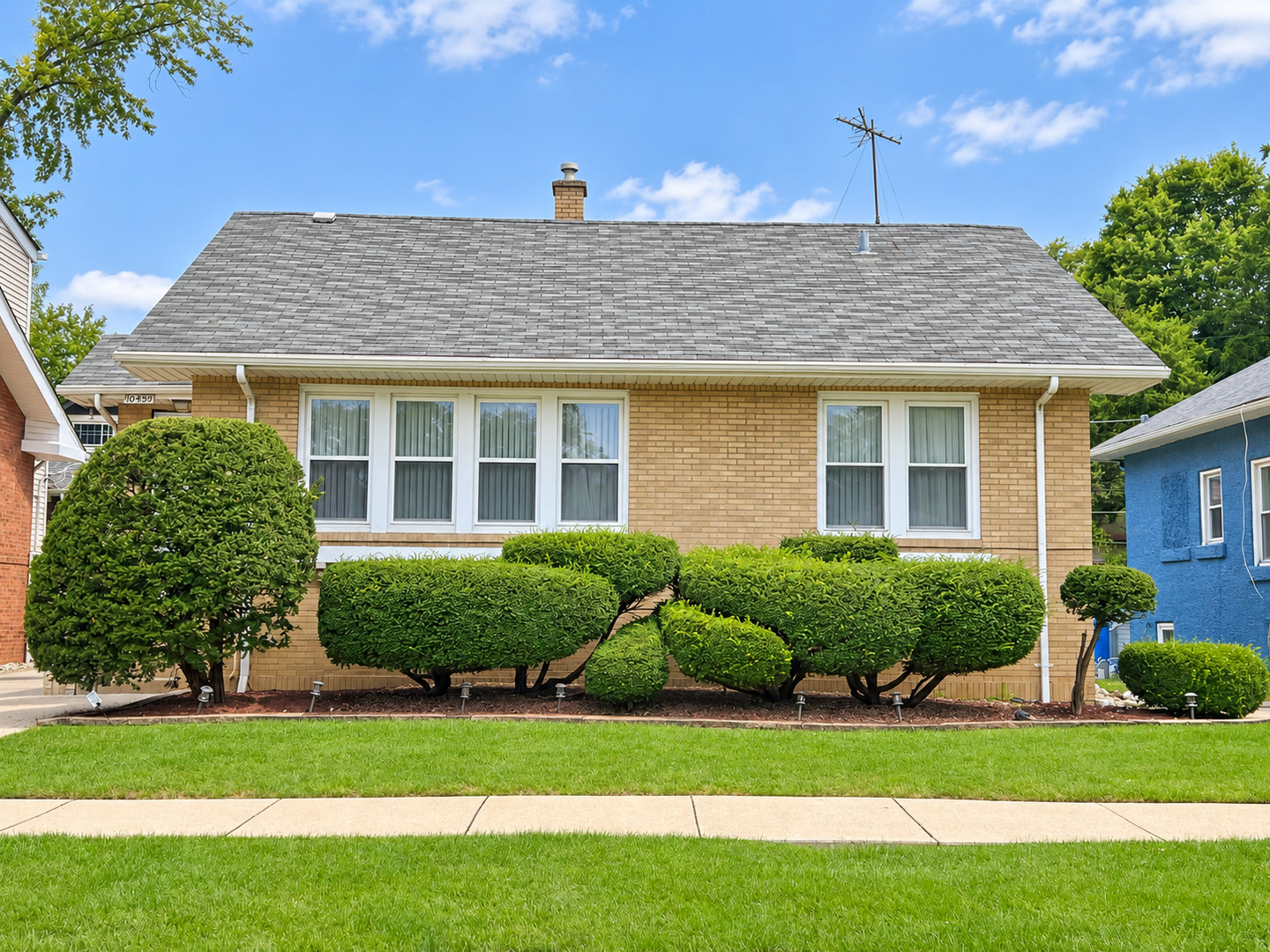 10958 S Esmond Street Property Photo 1
