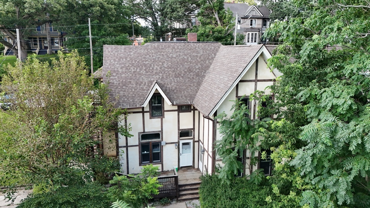528 W 6th Street Property Photo 3