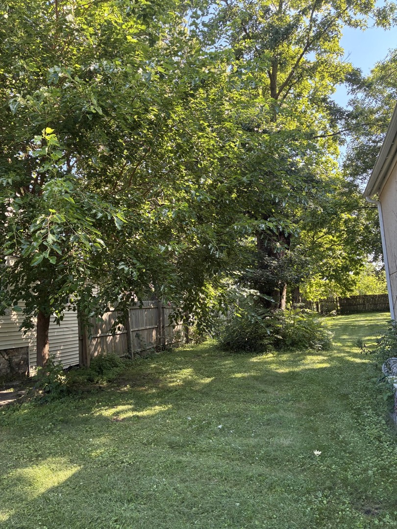 10137 S Beverly Avenue Property Photo 2