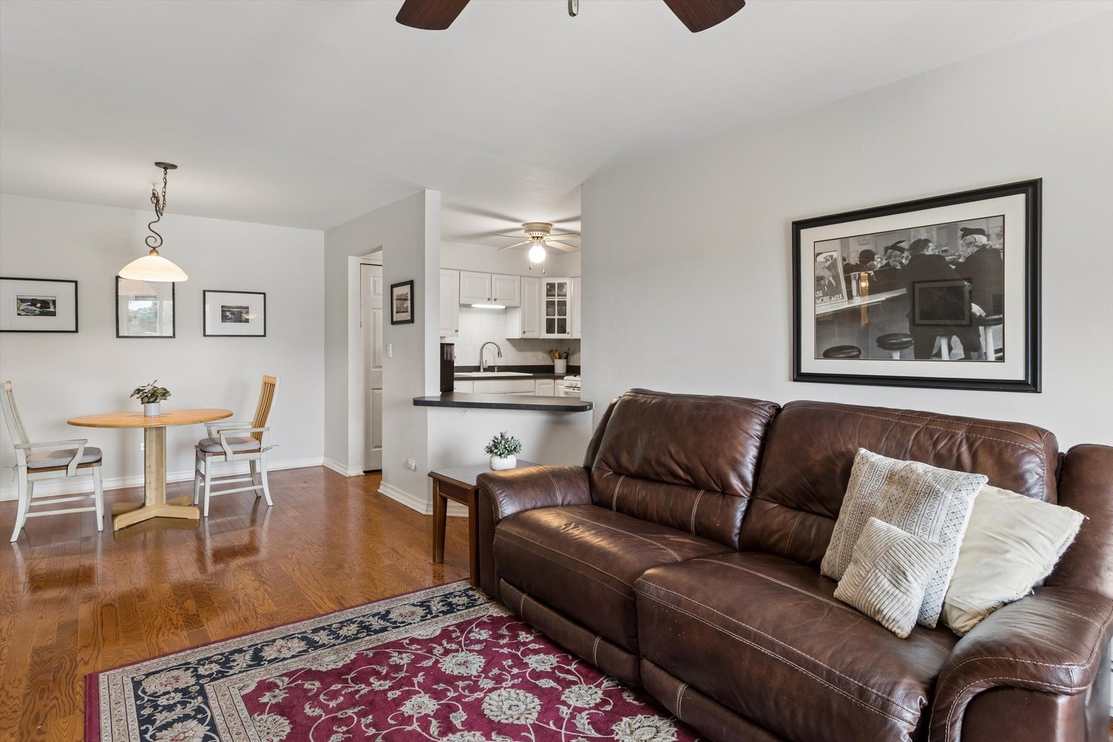 6670 S Brainard Avenue 409 Property Photo 5