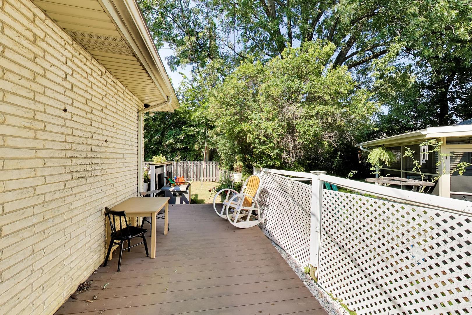 116 W Central Road Property Photo 30