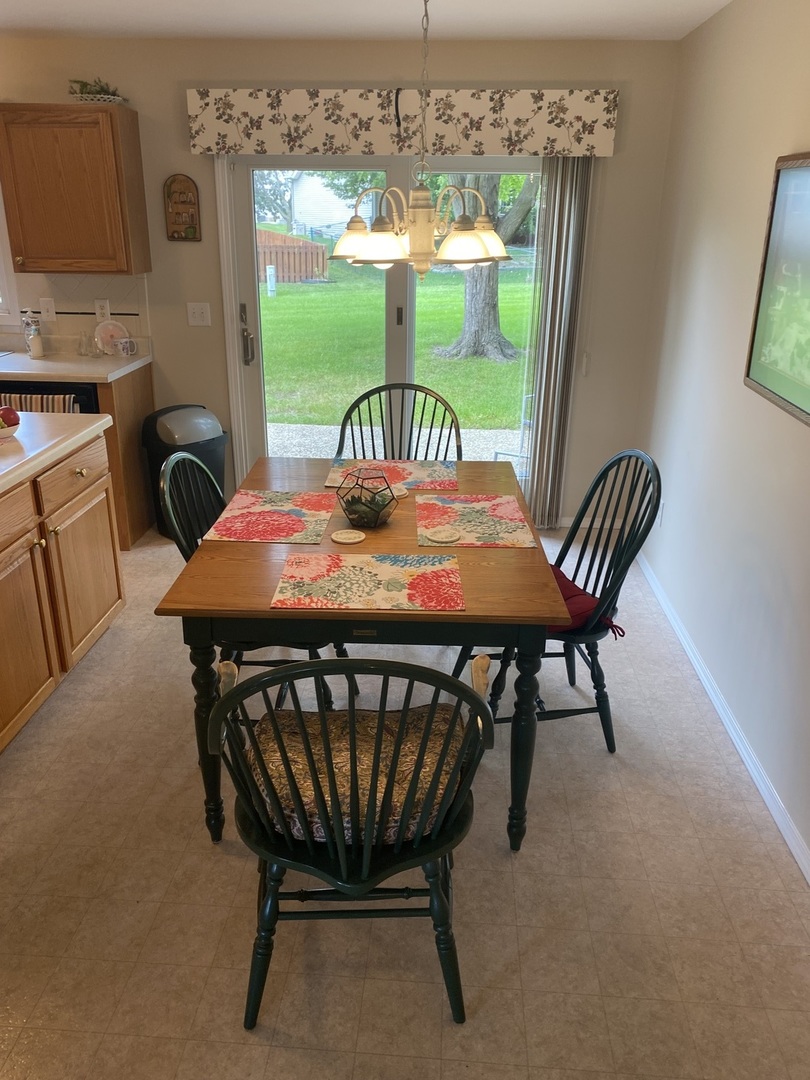 19 Crystal Court Property Photo 4