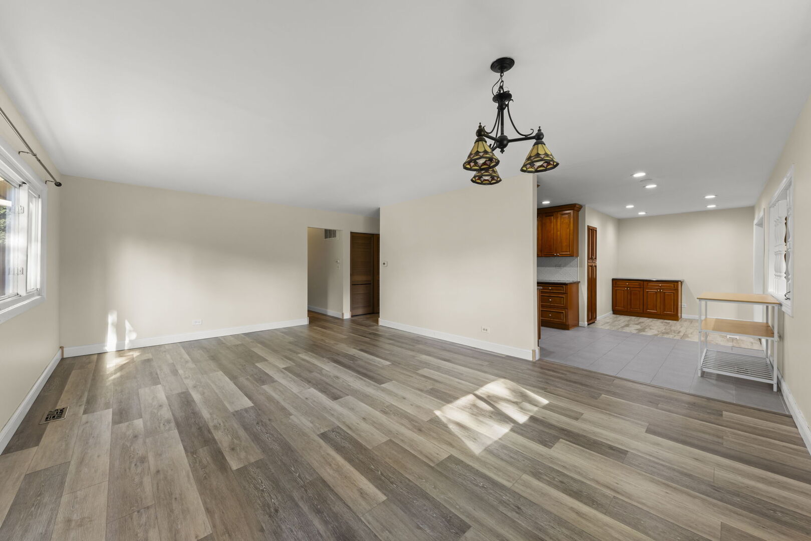 7101 Edgebrook Lane Property Photo 5