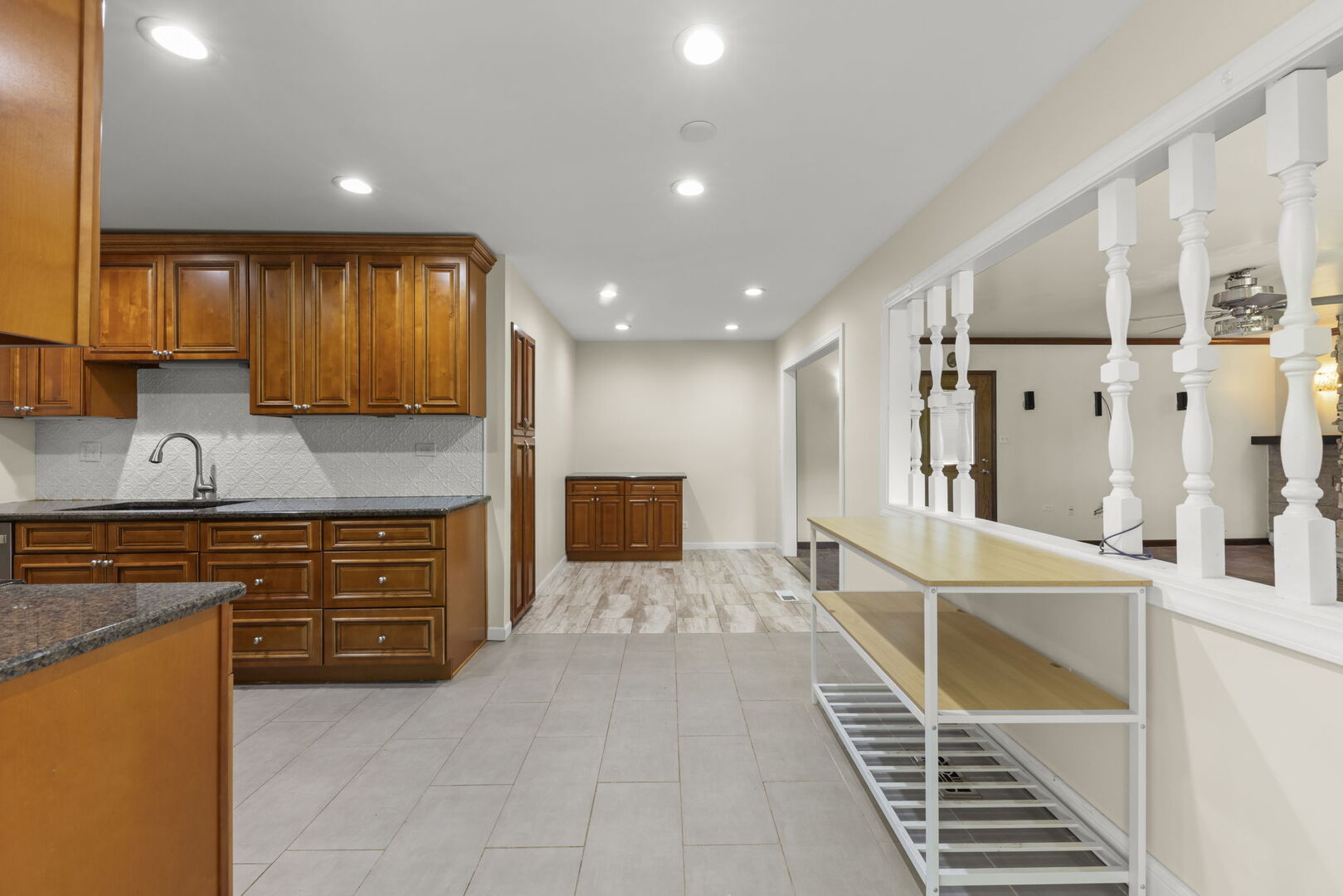 7101 Edgebrook Lane Property Photo 11