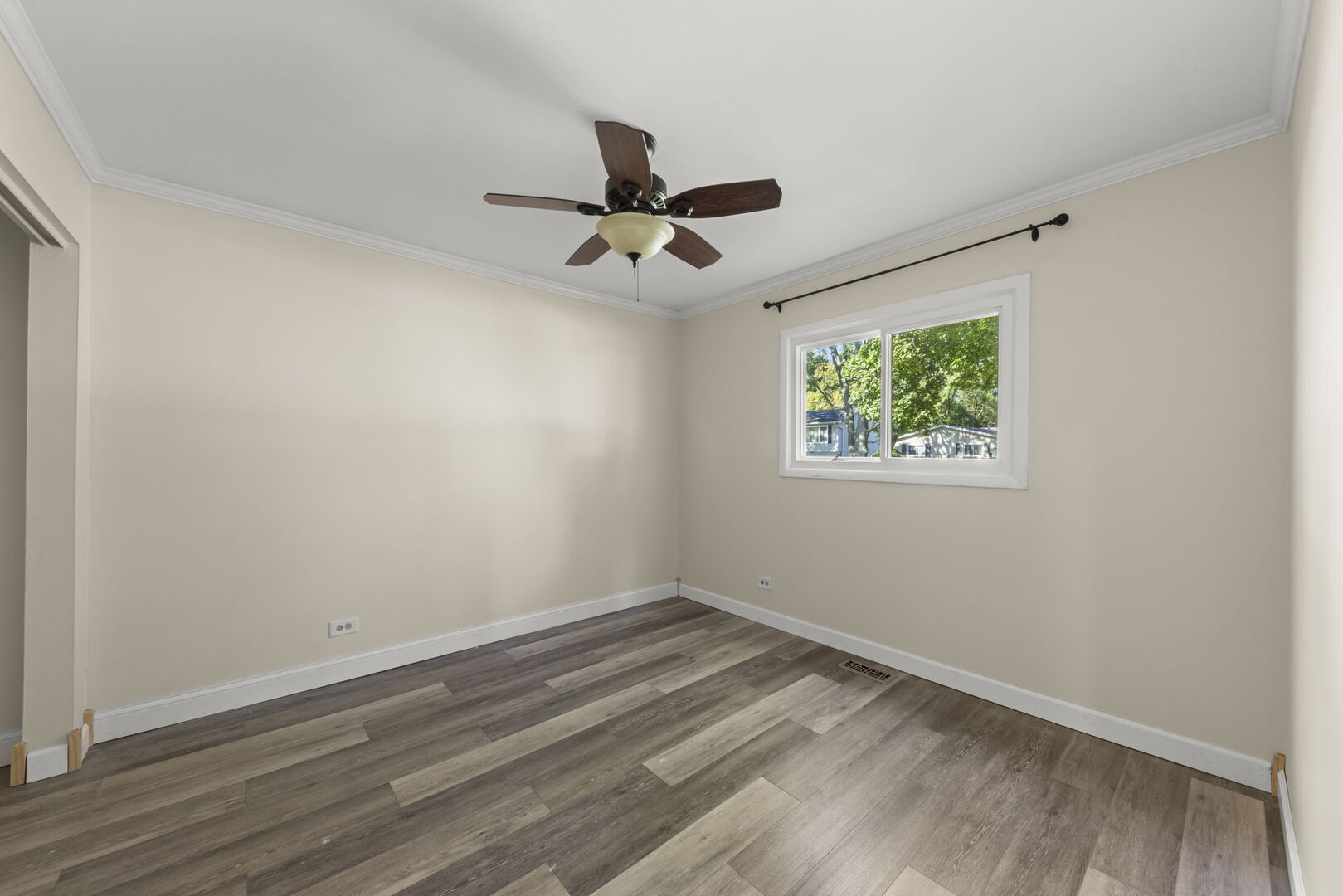 7101 Edgebrook Lane Property Photo 18