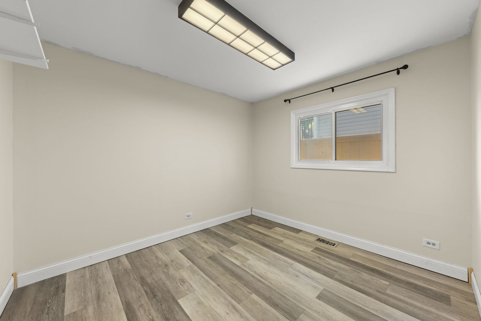 7101 Edgebrook Lane Property Photo 22
