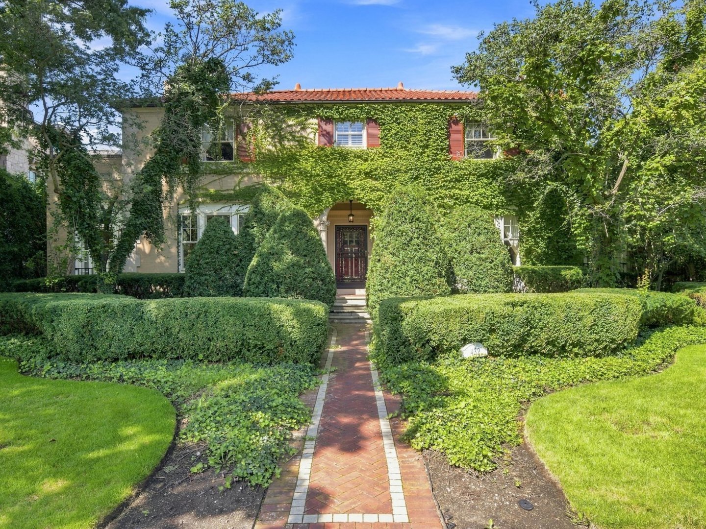432 N Ashland Avenue Property Photo 1