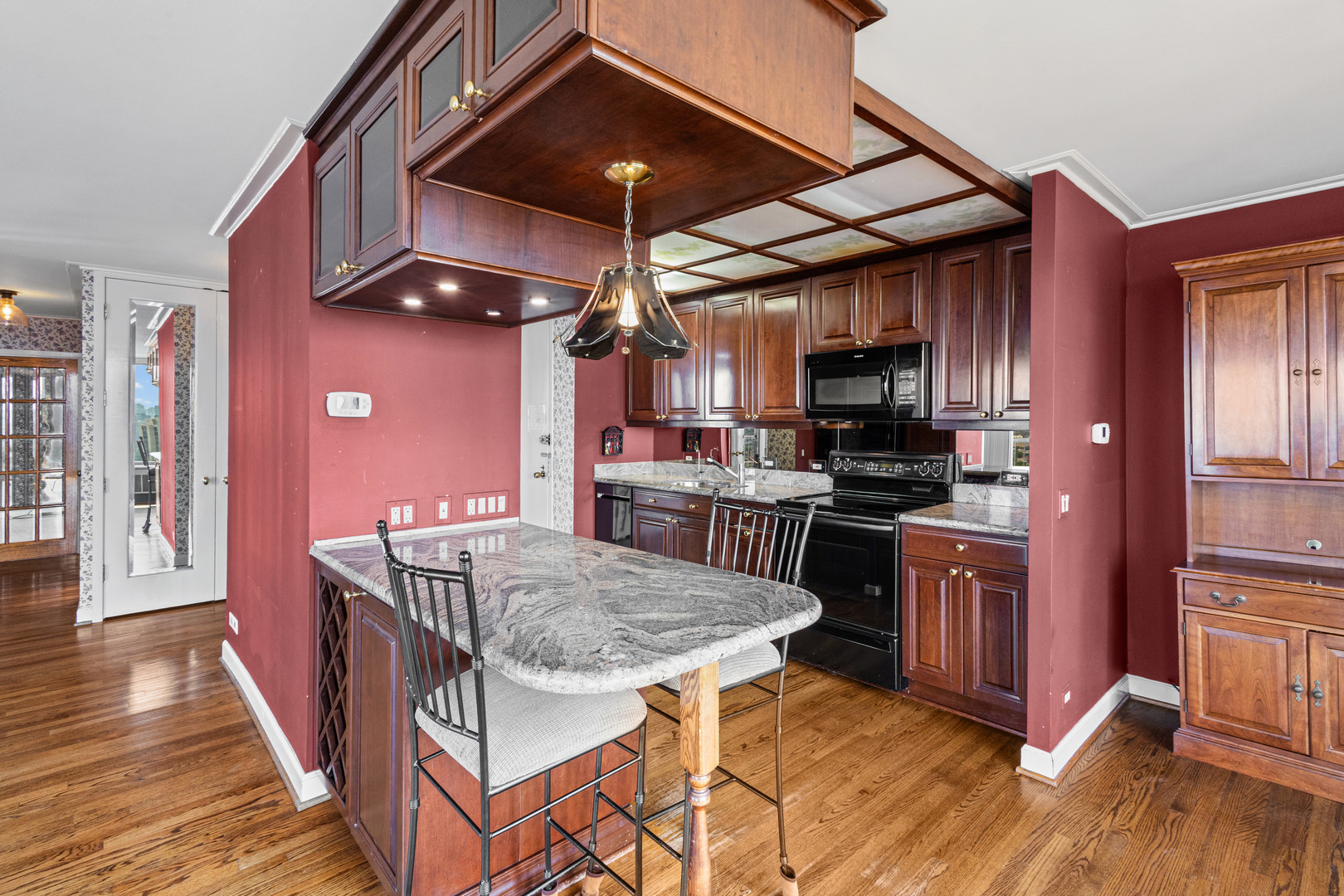 2500 N Lakeview Avenue 3101 Property Photo 16