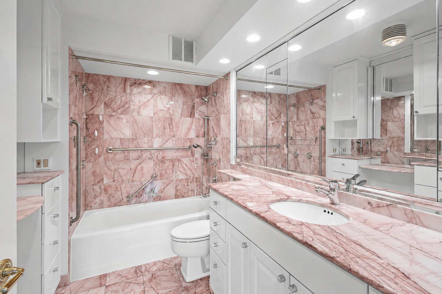 2500 N Lakeview Avenue 3101 Property Photo 19