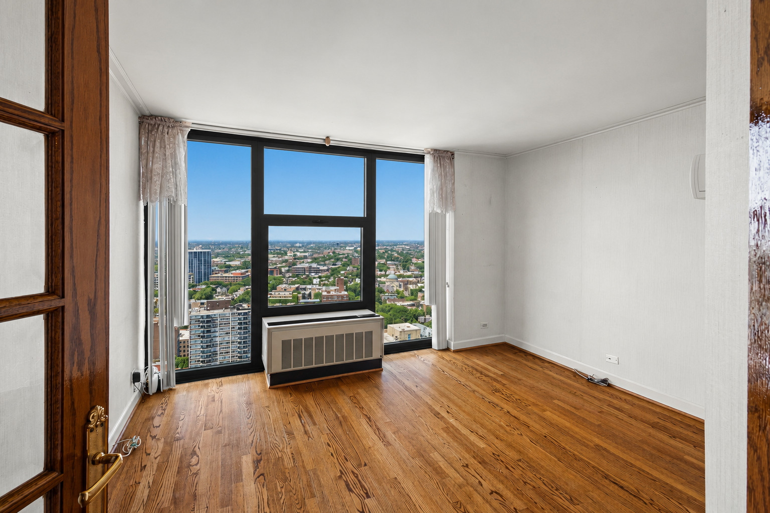 2500 N Lakeview Avenue 3101 Property Photo 23