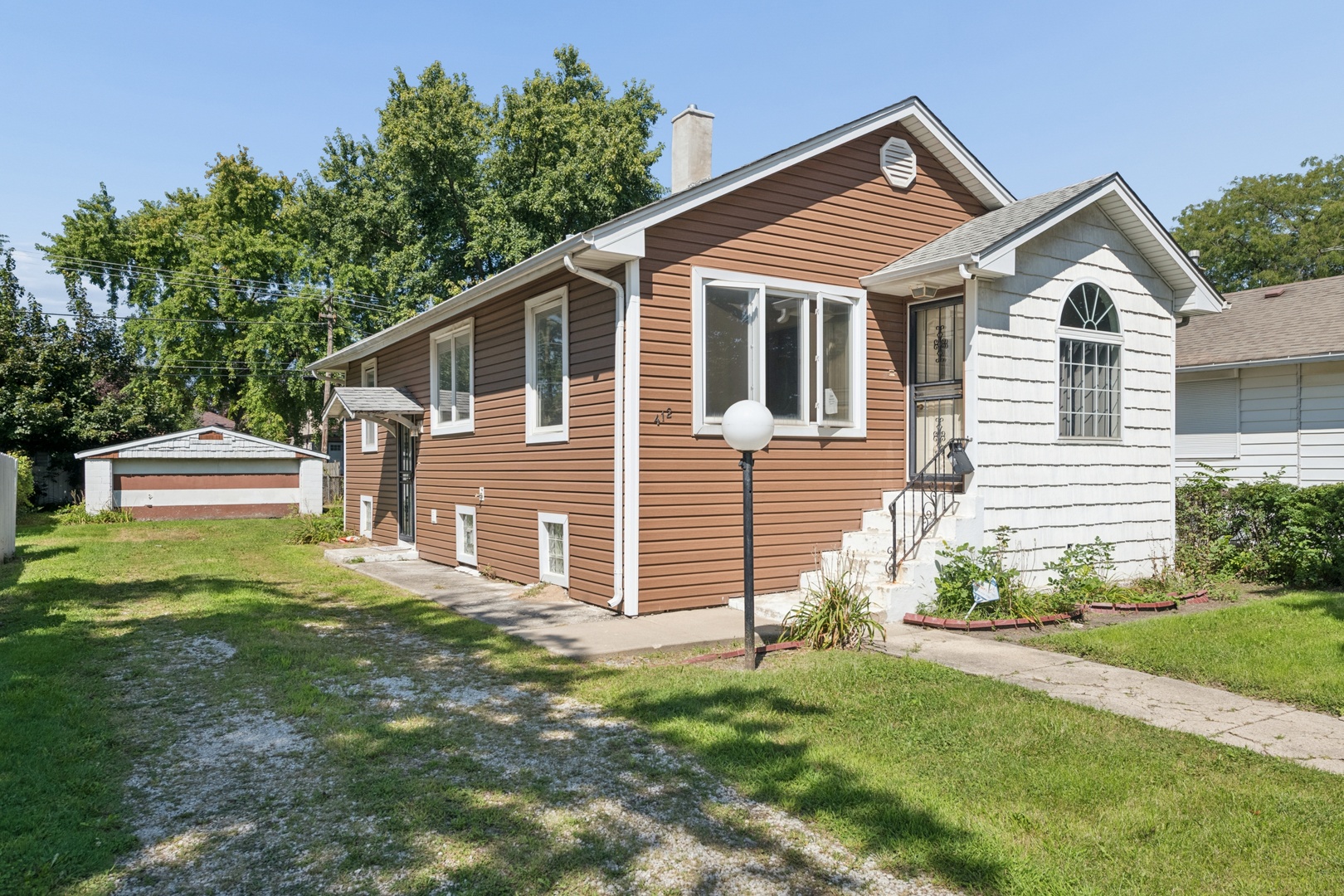 412 S 9th Avenue Property Photo 1