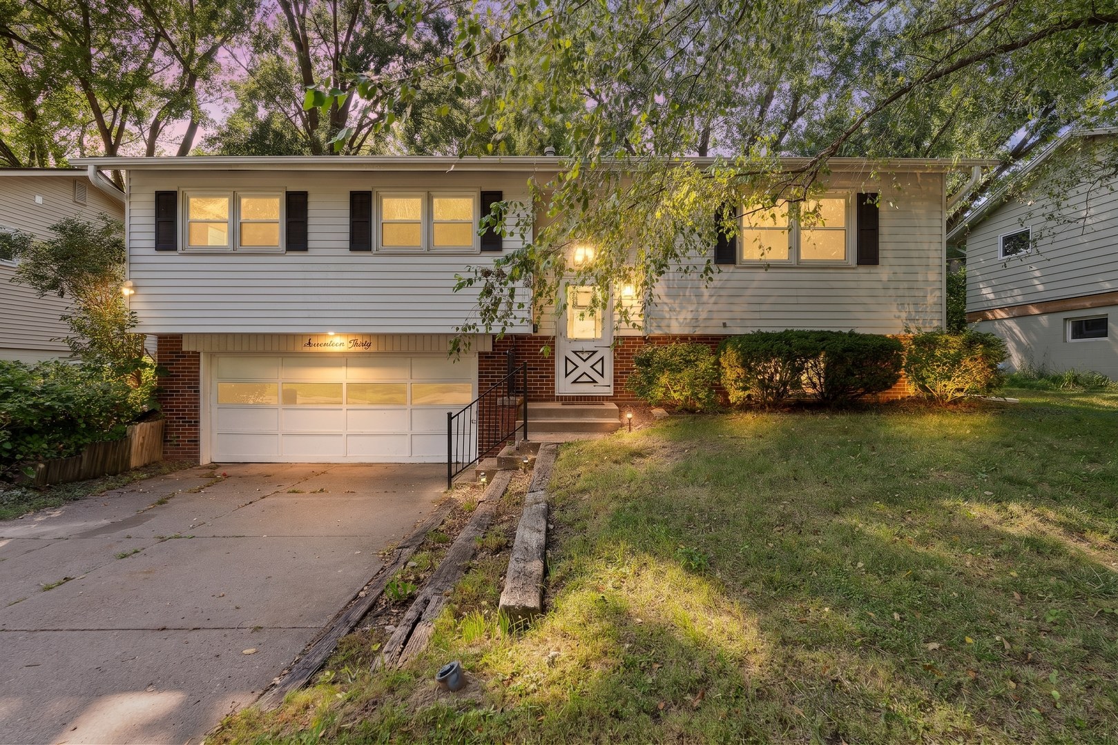 1730 Fairmeadow Drive Property Photo 2