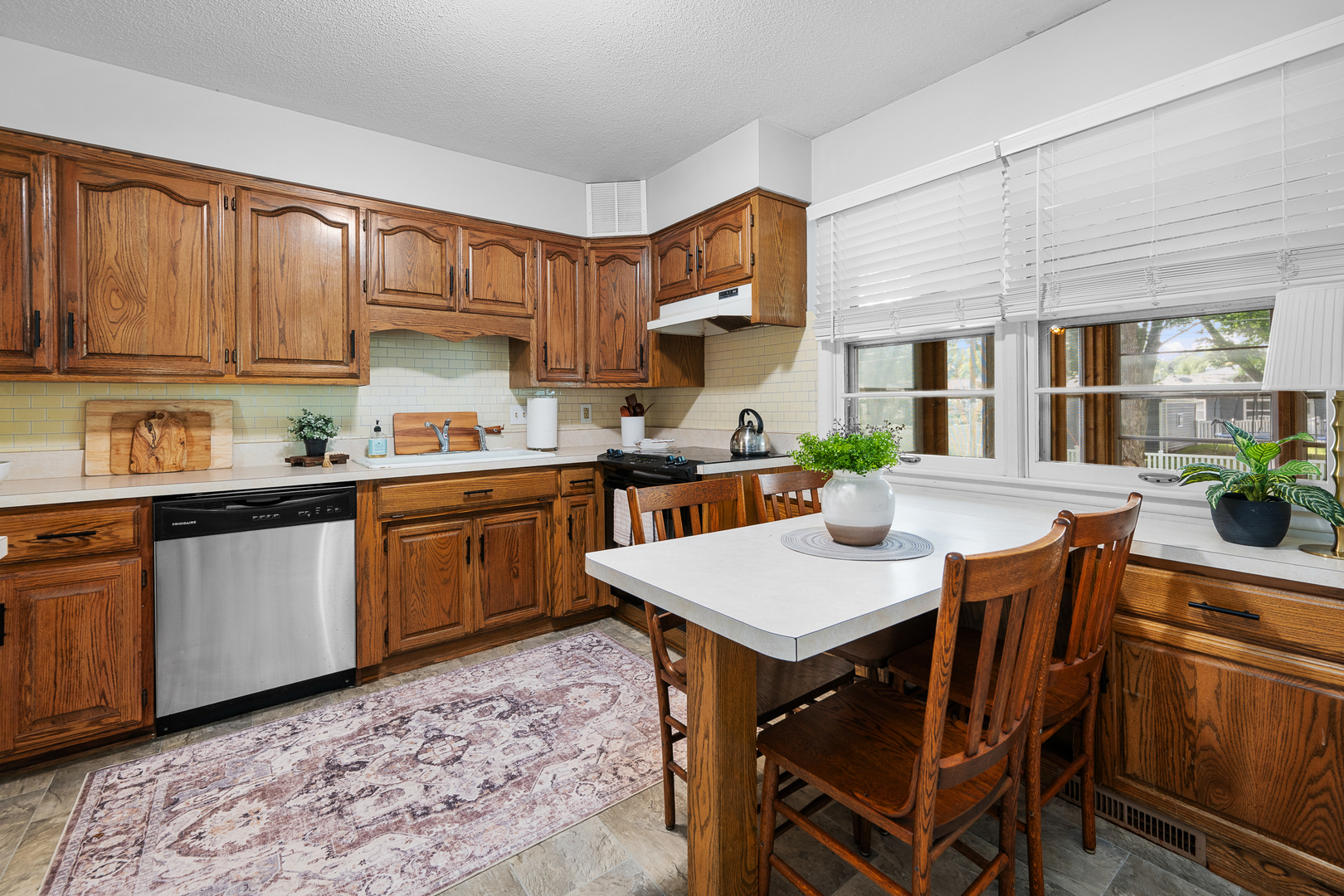 1730 Fairmeadow Drive Property Photo 14