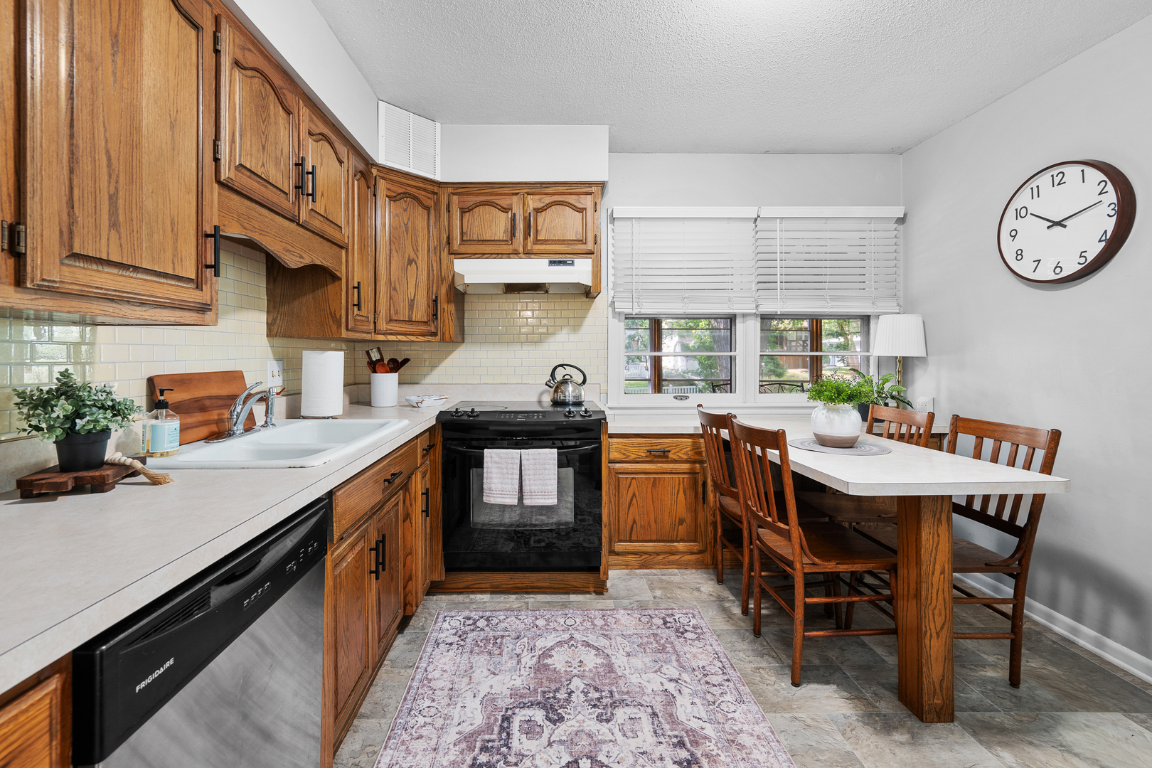 1730 Fairmeadow Drive Property Photo 15