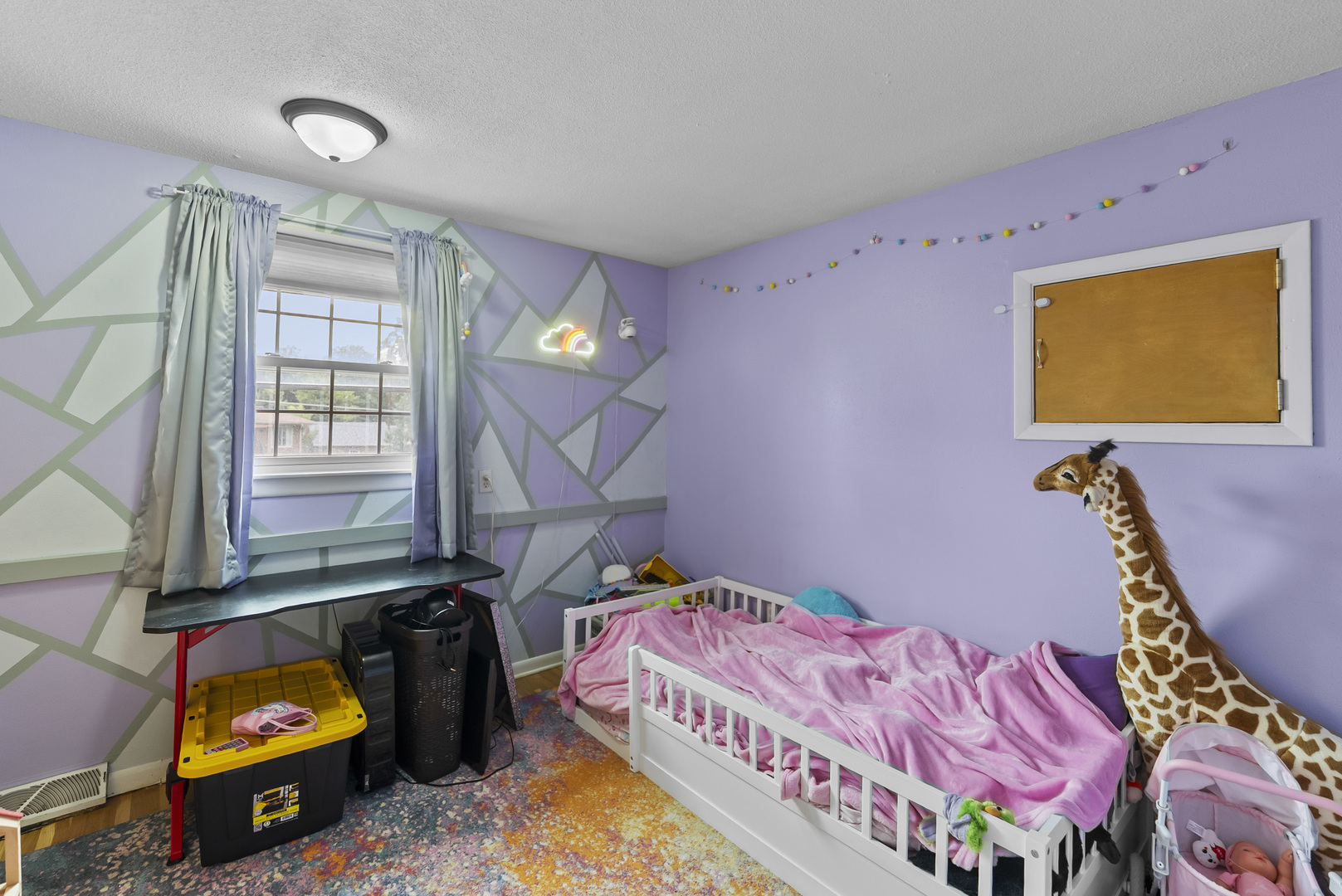 654 E 32nd Street Property Photo 15