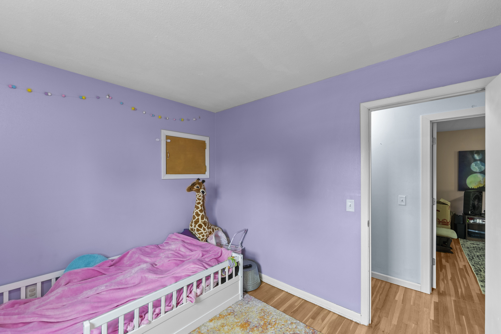 654 E 32nd Street Property Photo 16