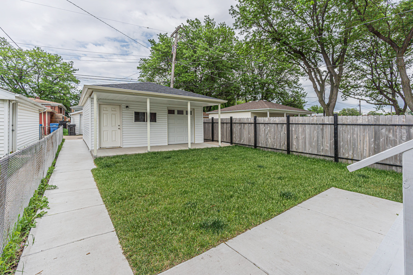 5505 N Nagle Avenue Property Photo 29
