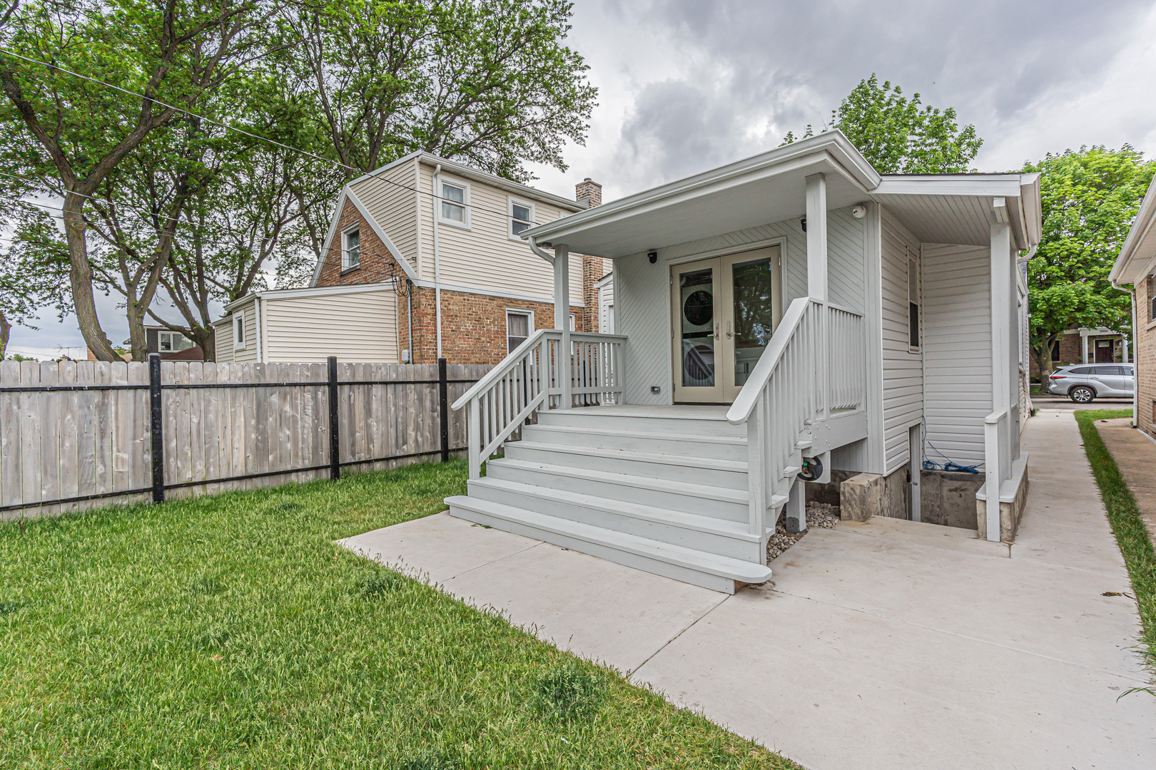 5505 N Nagle Avenue Property Photo 33