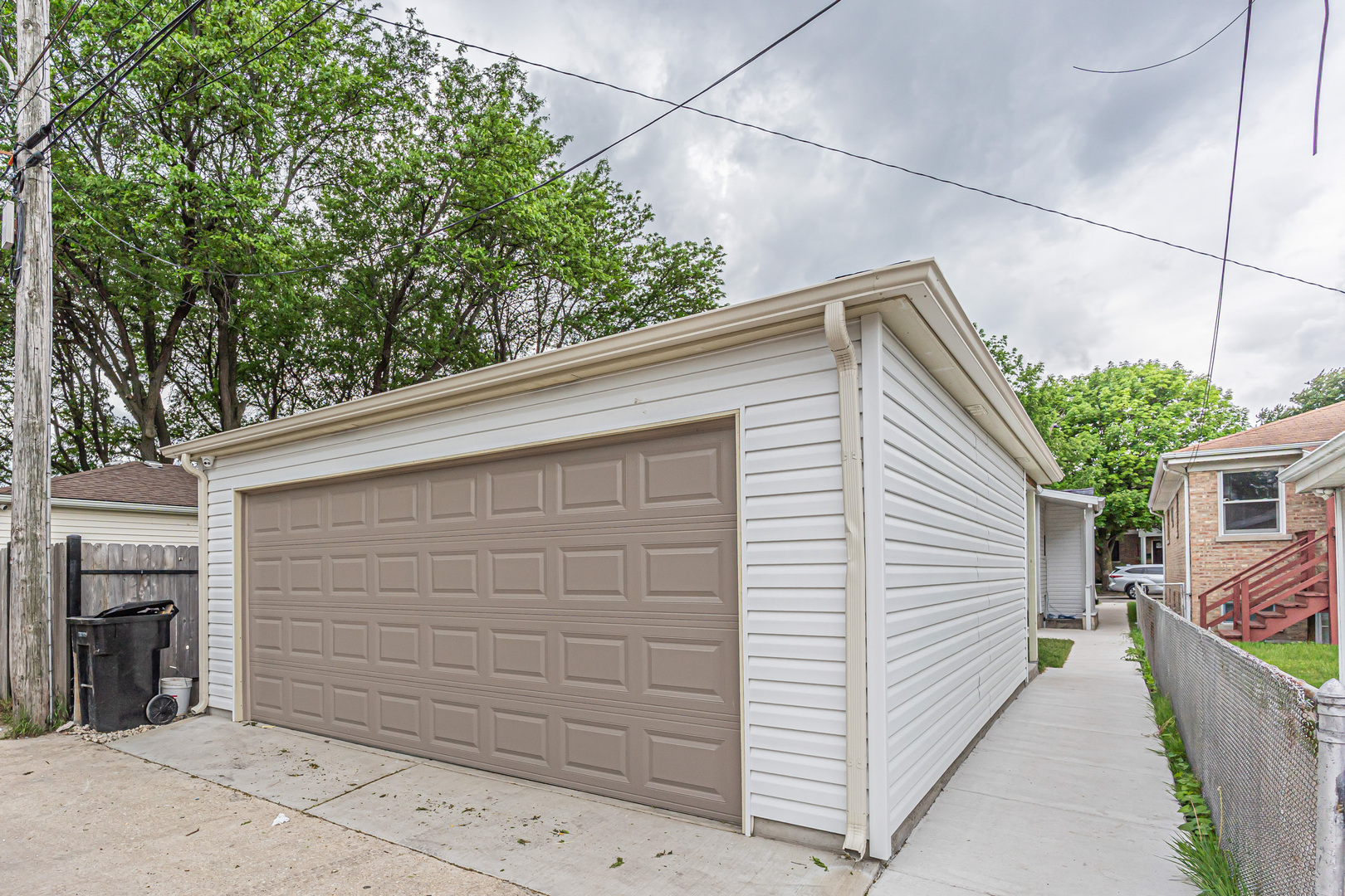5505 N Nagle Avenue Property Photo 34
