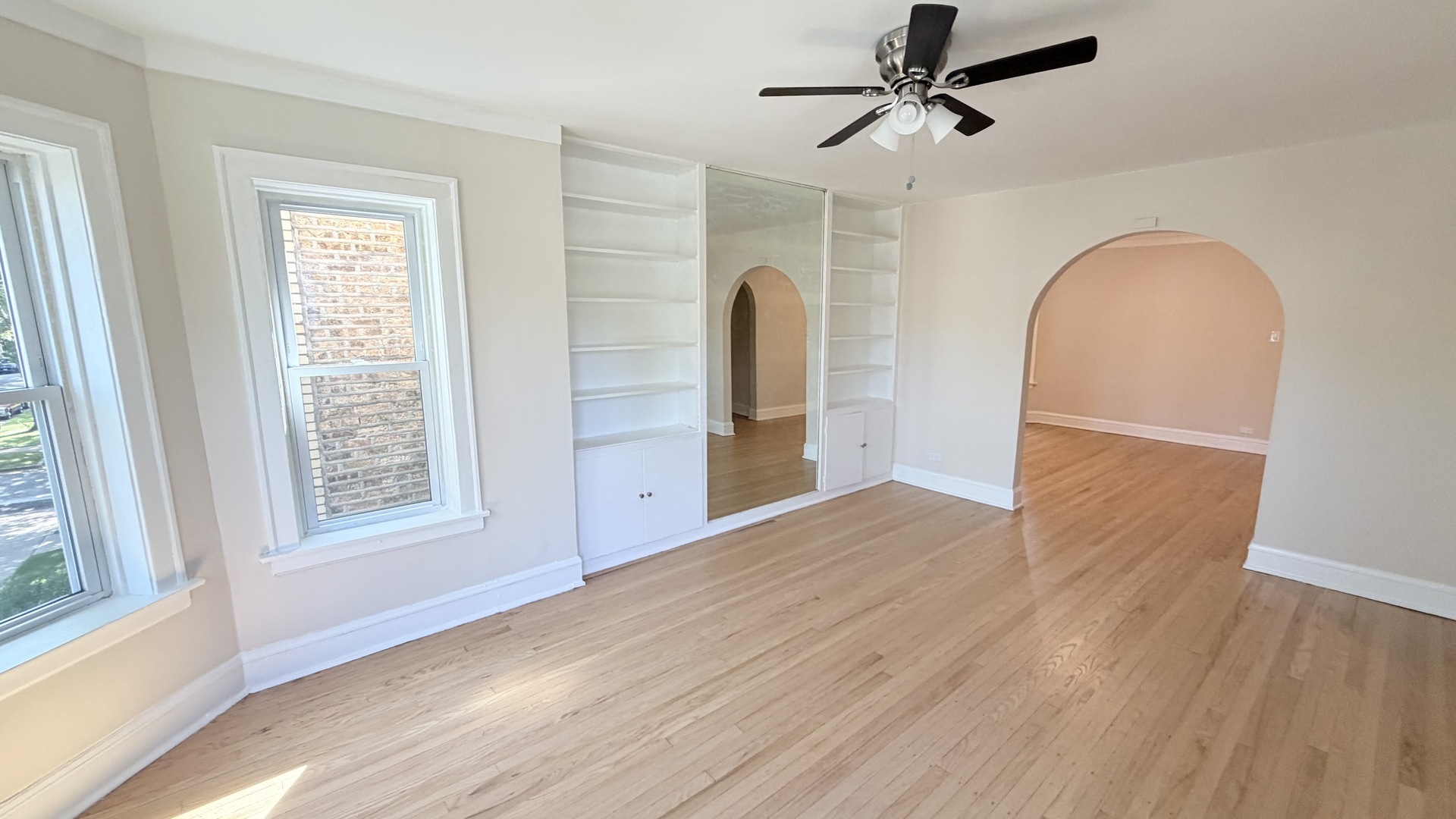 5706 N Maplewood Avenue 2 Property Photo 5