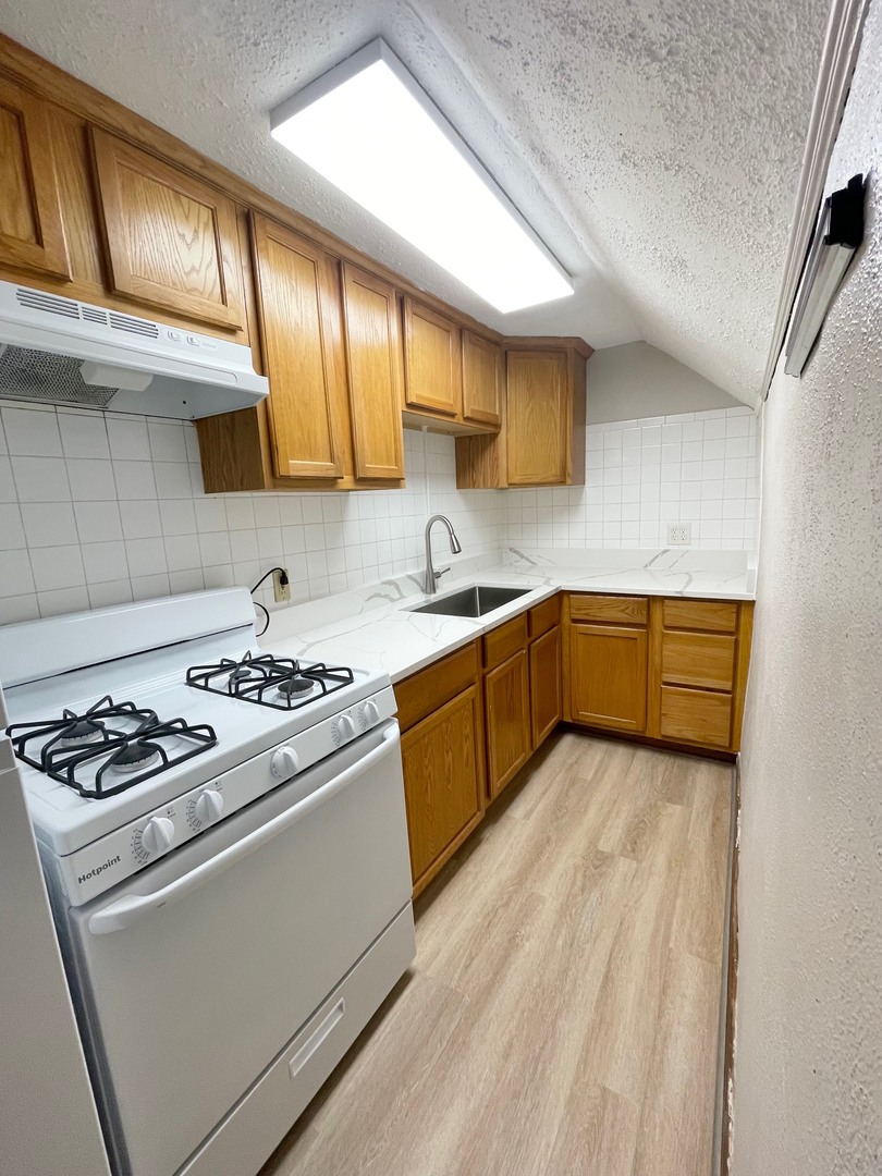 321 N Main Street 3 Property Photo 2