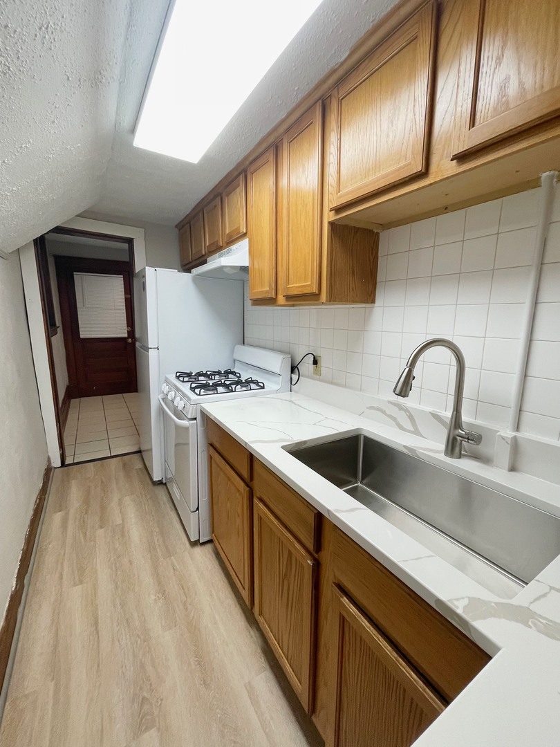 321 N Main Street 3 Property Photo 3