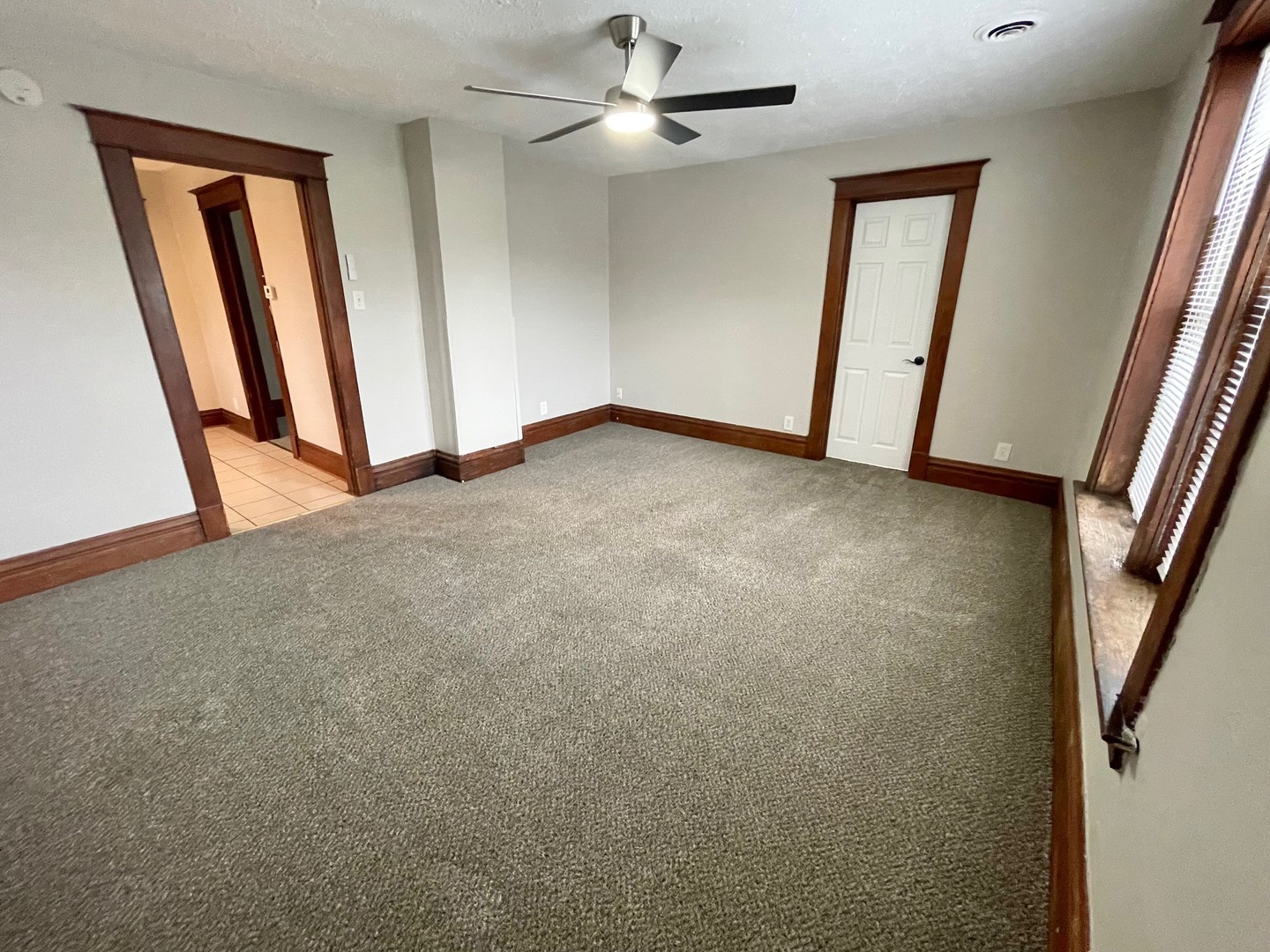 321 N Main Street 3 Property Photo 6