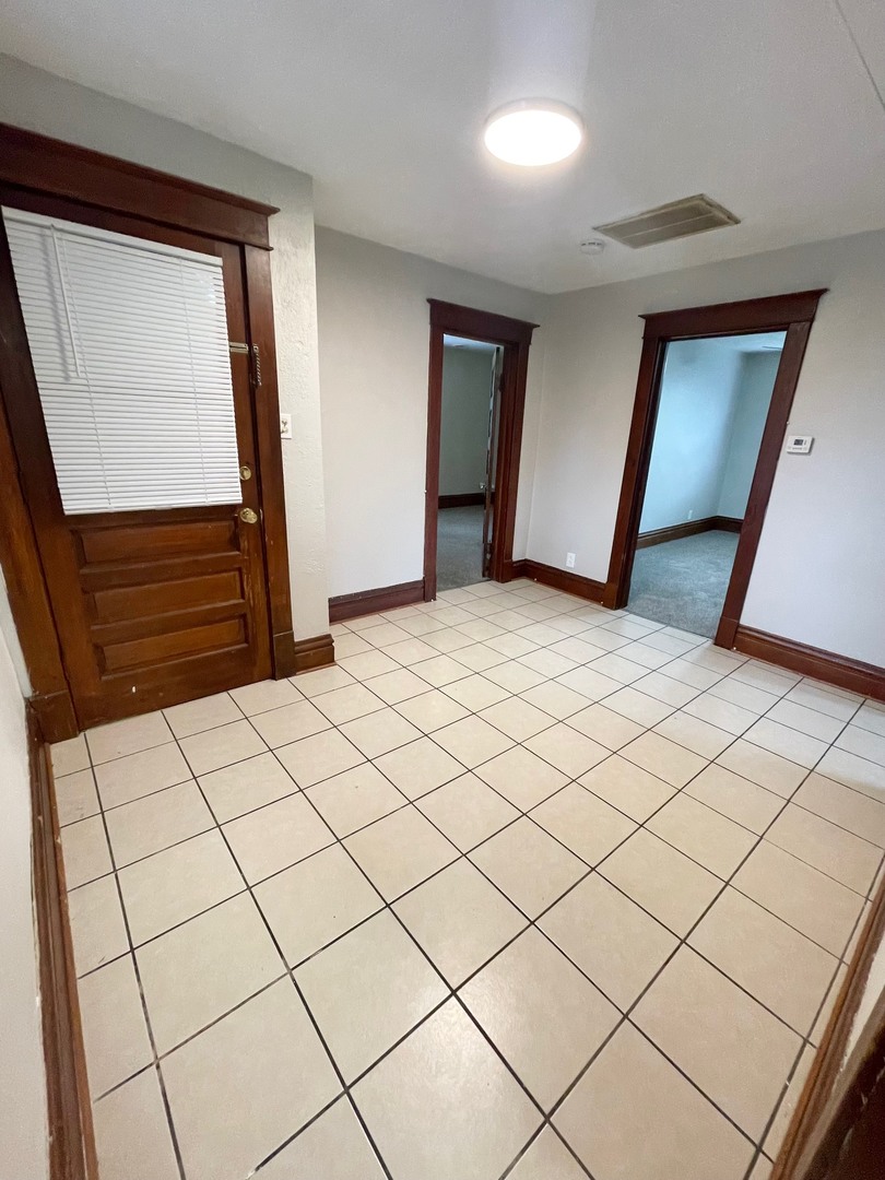 321 N Main Street 3 Property Photo 8