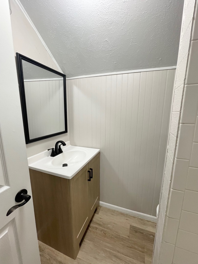 321 N Main Street 3 Property Photo 12