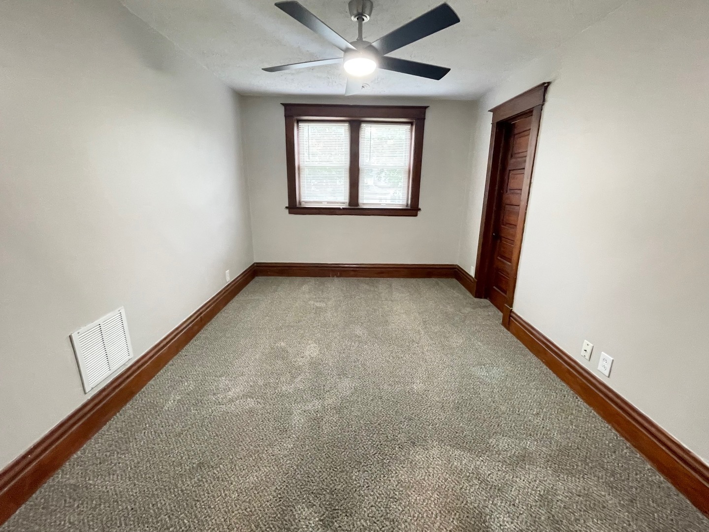 321 N Main Street 3 Property Photo 14