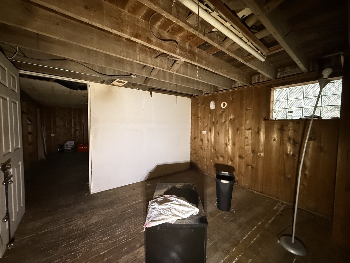 5643 S Newcastle Avenue Property Photo 18