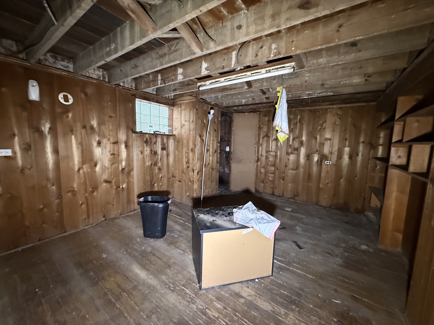 5643 S Newcastle Avenue Property Photo 19