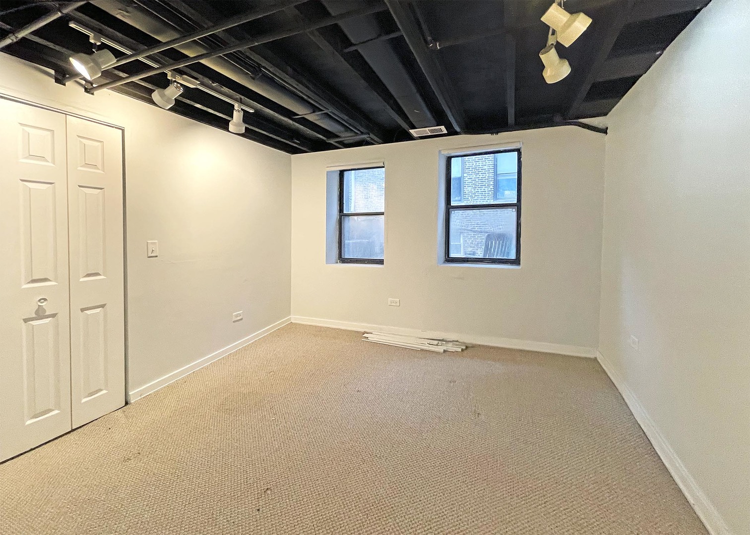 1414 N Noble Street Ch1 Property Photo 9
