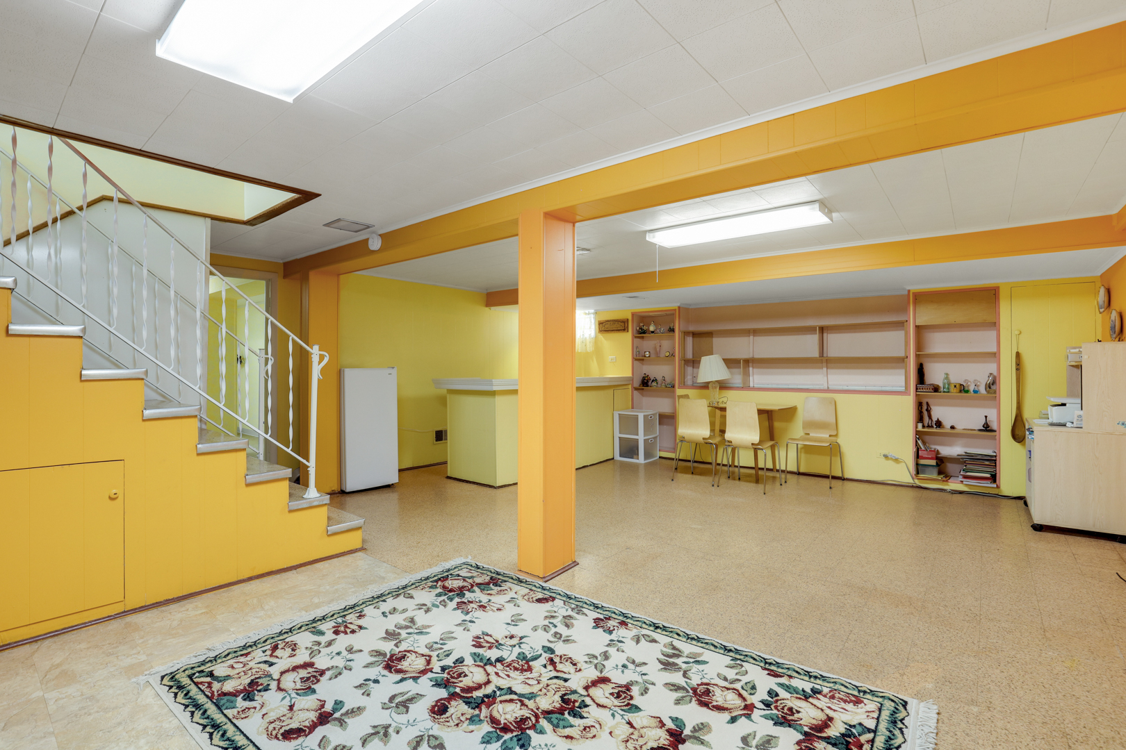 5253 Davis Street Property Photo 14