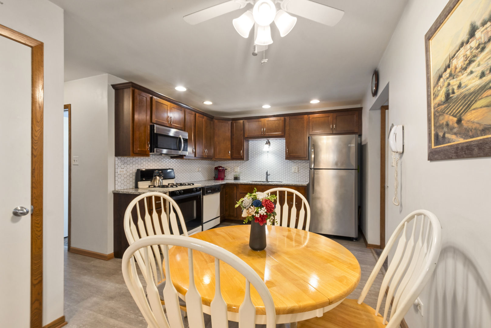16044 Eagle Ridge Drive Property Photo 8