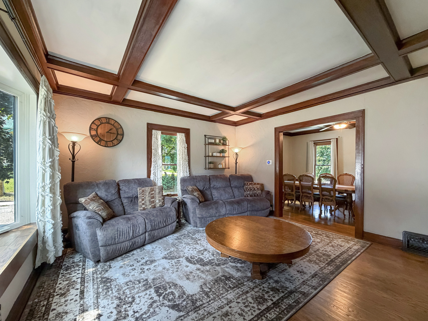 1426 W Lincoln Boulevard Property Photo 18