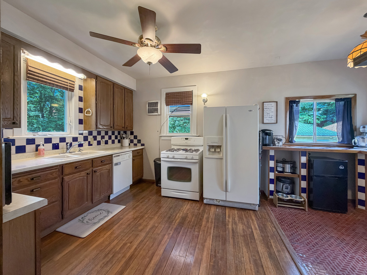 1426 W Lincoln Boulevard Property Photo 22