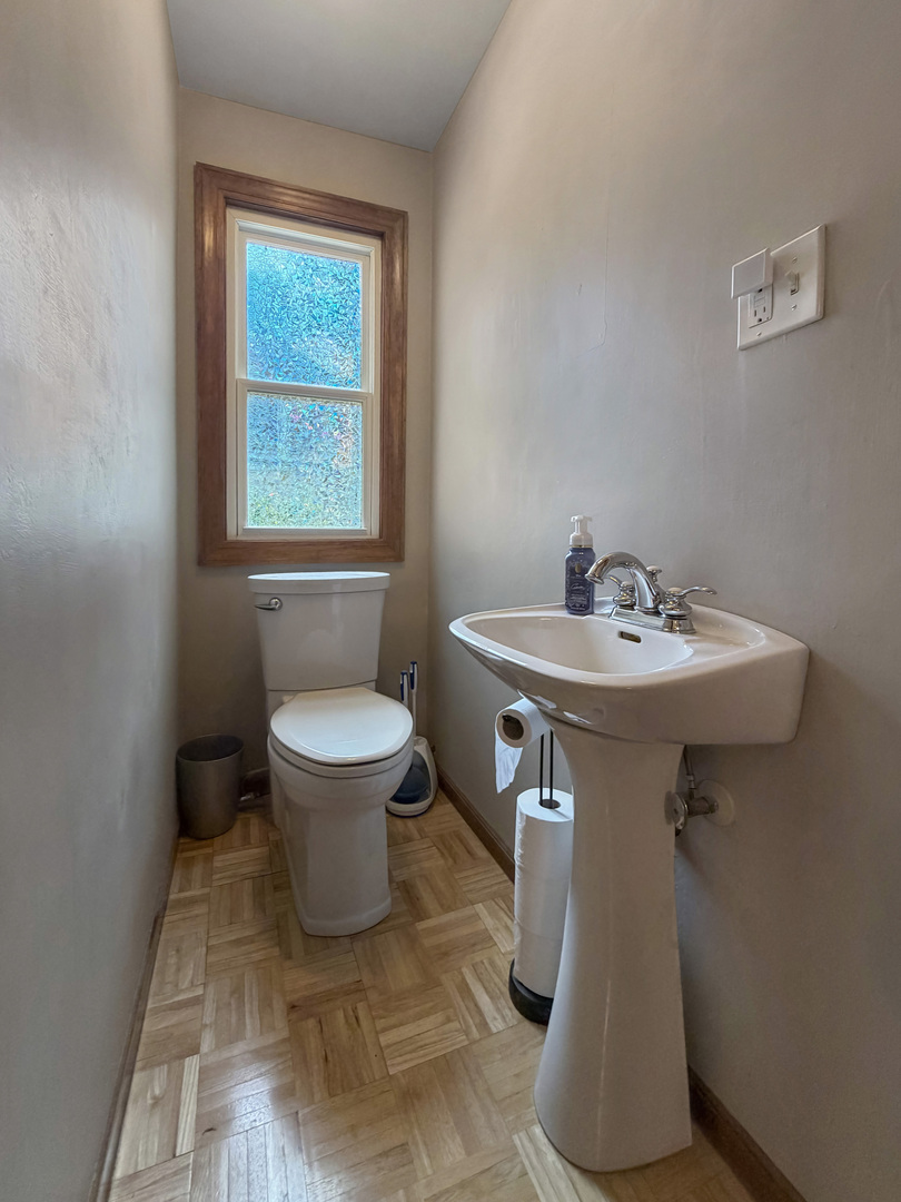 1426 W Lincoln Boulevard Property Photo 26