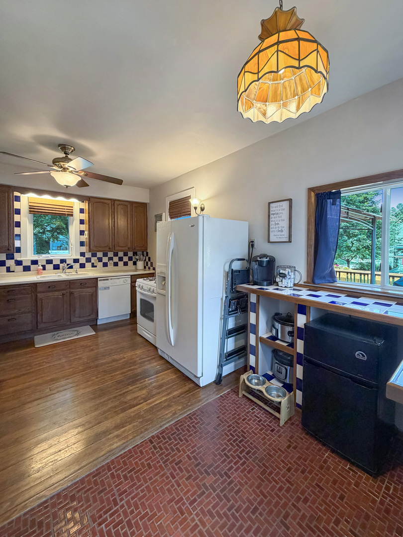 1426 W Lincoln Boulevard Property Photo 28