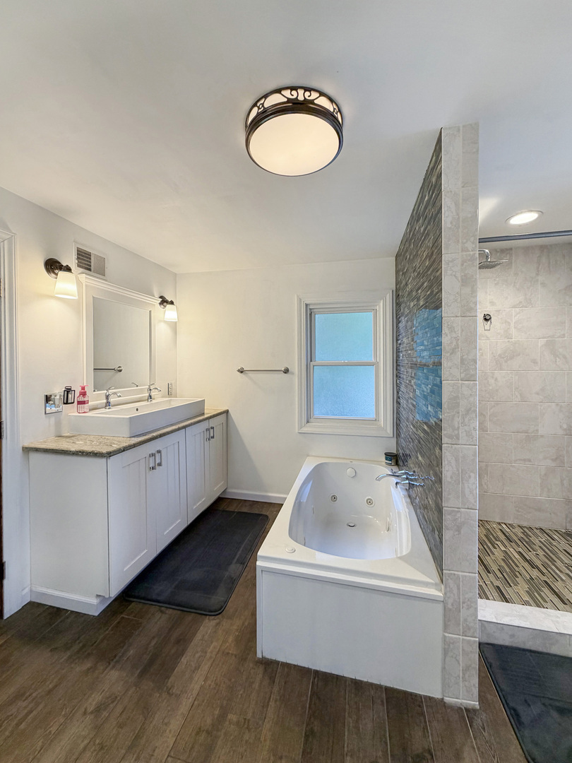 1426 W Lincoln Boulevard Property Photo 30