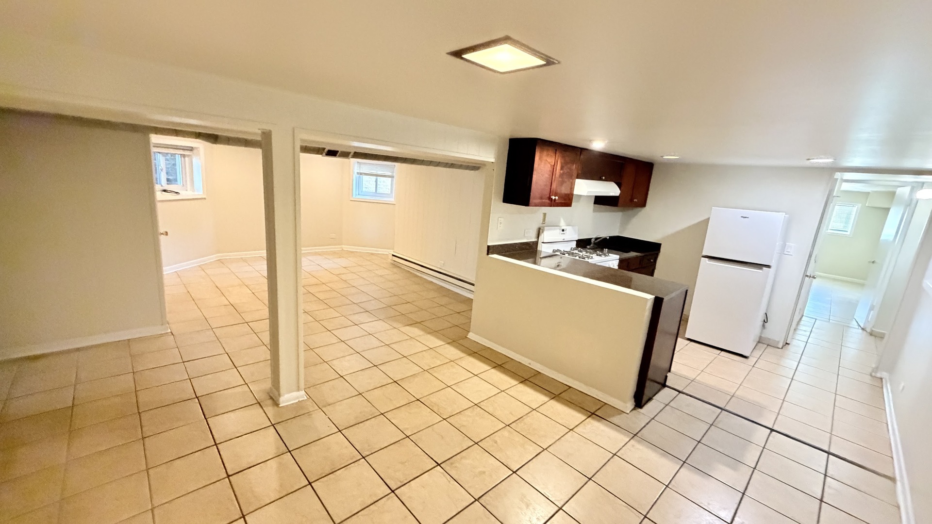 5706 N Maplewood Avenue G Property Photo 3